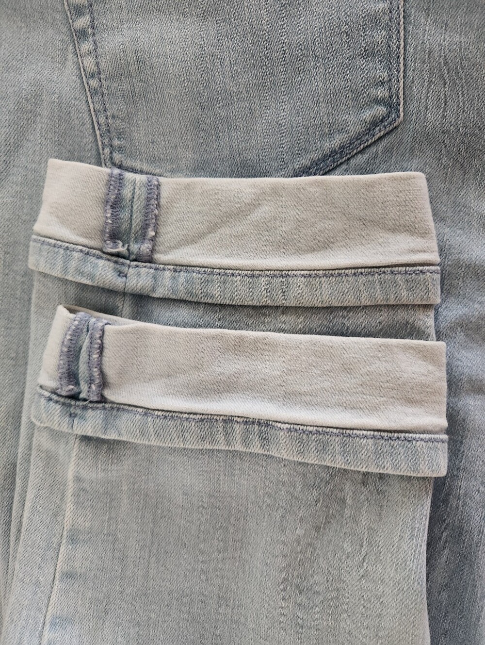 J Jill Blue Denim Cropped Cuffed Capris Stretch High-rise Zip Fly Cuffed Size 12 - Picture 11 of 16
